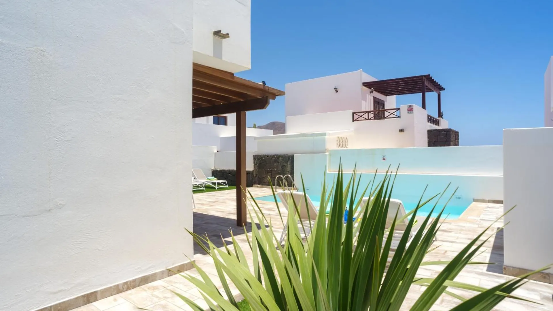 238 - Villa Sofia By Villas Now Ltd Playa Blanca